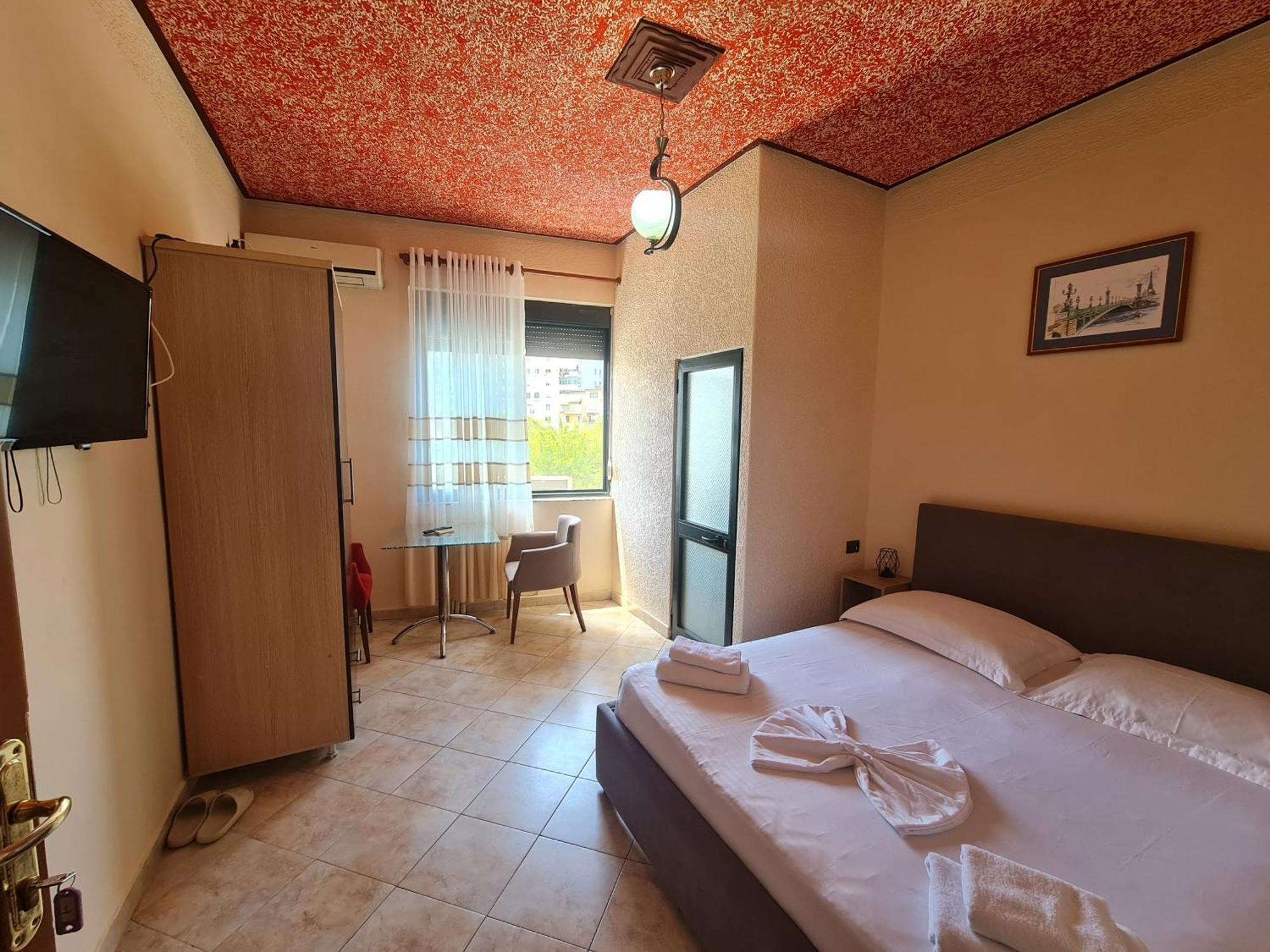 Hotel Studenti Tirana Exterior foto